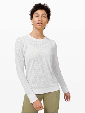 Lululemon Swiftly Breathe Long Sleeve Squad Size 8 in White